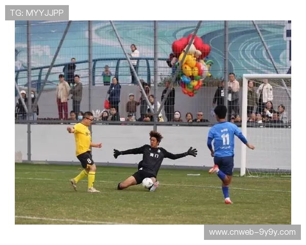 省超决赛首回合现场氛围热烈,业余球员表现获专业认可 省超决赛首回合现场氛围热烈,业余球员表现获专业认可