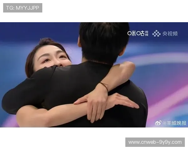 花样滑冰双人滑短节目：卫冕冠军隋文静-韩聪72.66分排名第六晋级自由滑